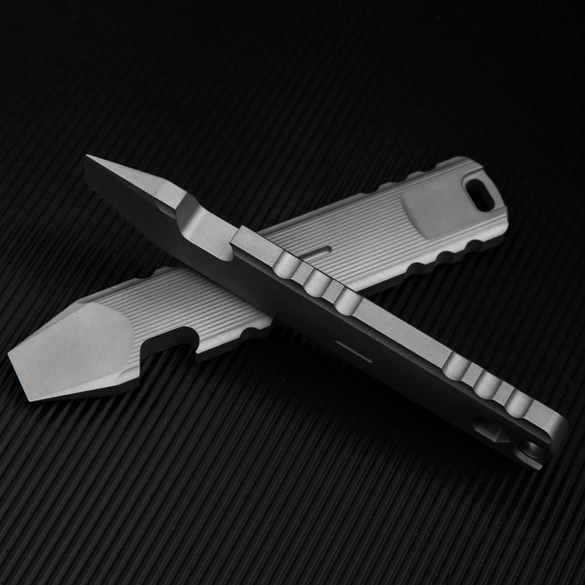 9.4CM Titanium Crowbar: Bottle Opener, Metal Pry Bar, Nail Pryer