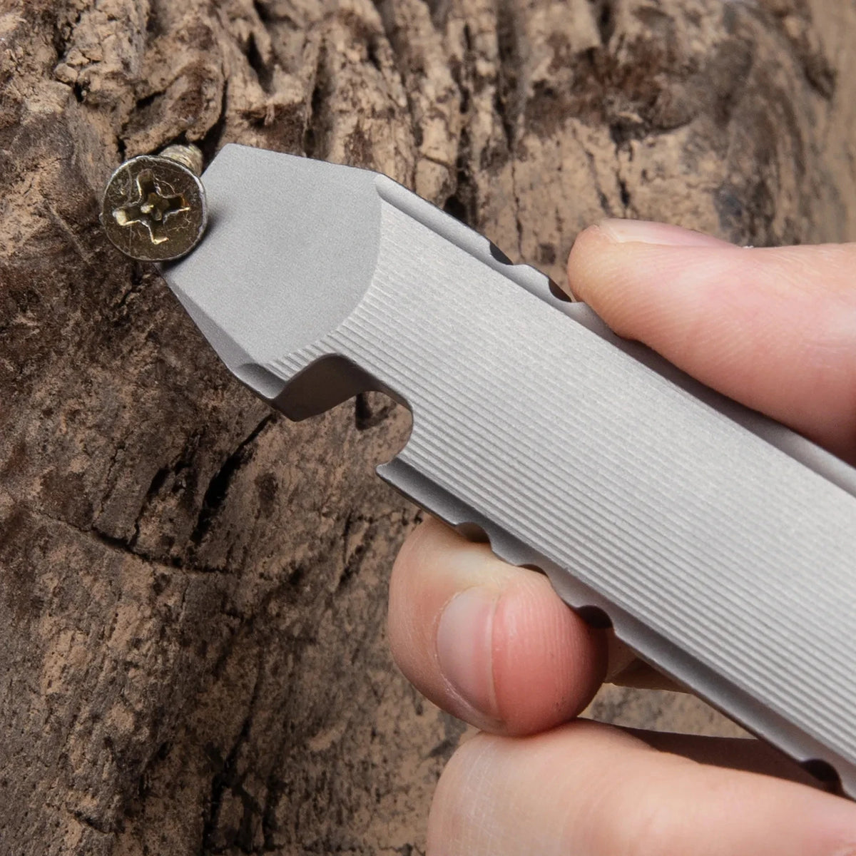 9.4CM Titanium Crowbar: Bottle Opener, Metal Pry Bar, Nail Pryer